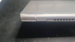 Otro pequeño ajuste más en este Asus UX425.